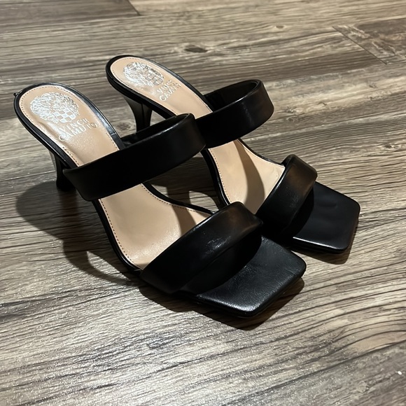 🔴Vince Camuto black strappy heels - Picture 2 of 4